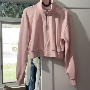 Aritzia Airy AF cropped sweater